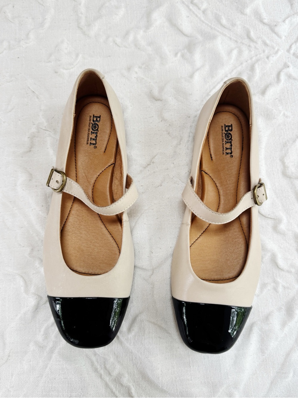 Born Women's Beige Mary Jane Flats Size 9 New